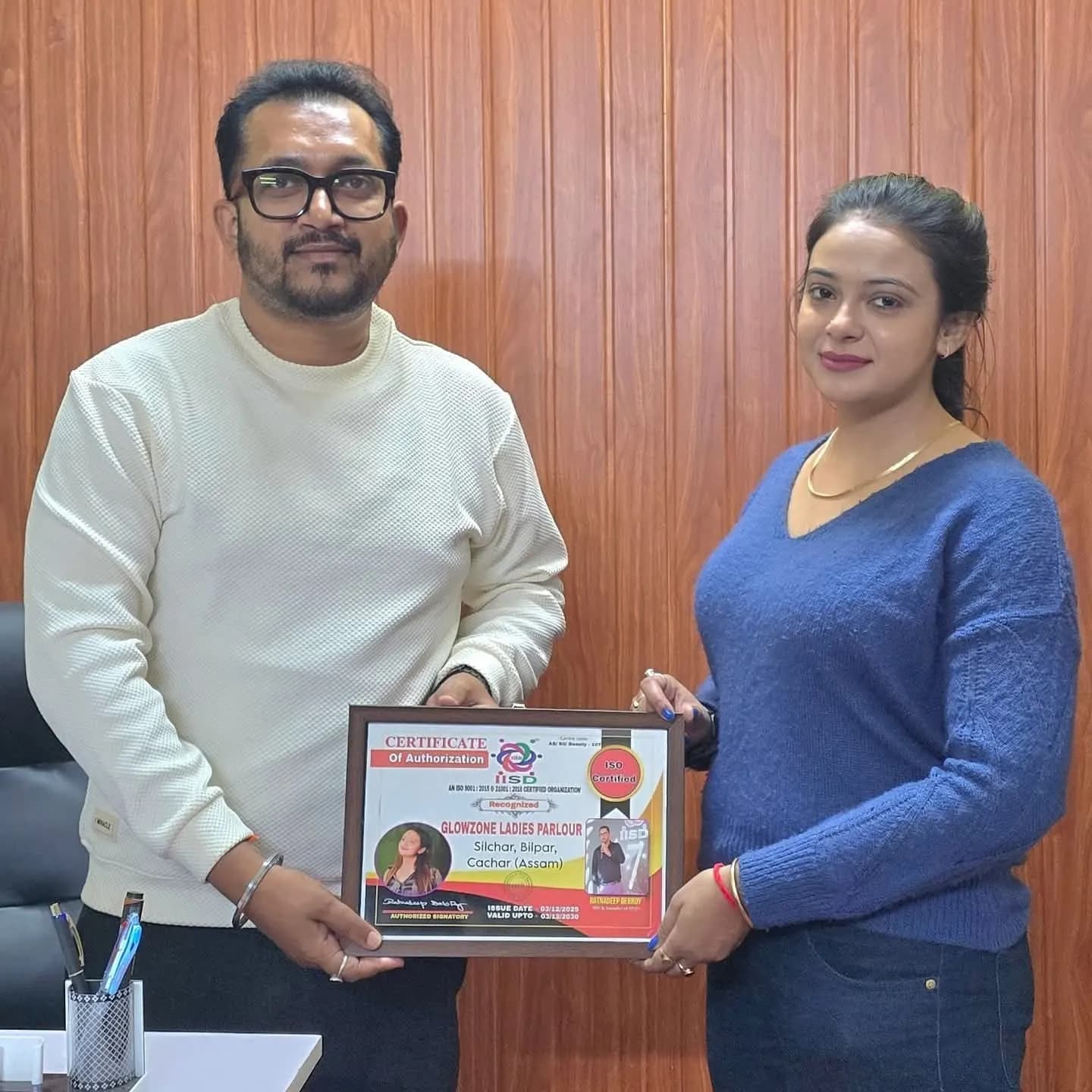 Glow Zone Ladies Parlour